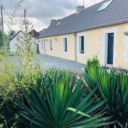 Semesterbostad Aux Jardins De La Guyonniere 2 A 13 Personnes *