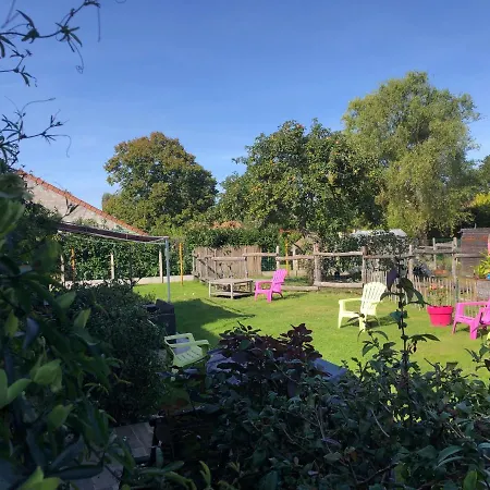 Aux Jardins De La Guyonnière 2 à 13 Personnes Casa vacanze