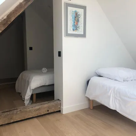 Aux Jardins De La Guyonniere 2 A 13 Personnes