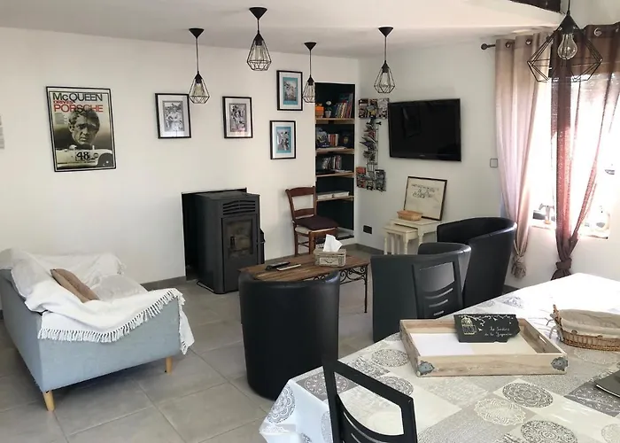 Aux Jardins De La Guyonnière 2 à 13 Personnes Ruaudin