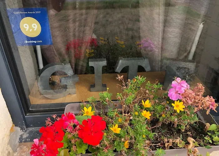 Aux Jardins De La Guyonnière 2 à 13 Personnes Casa de Férias